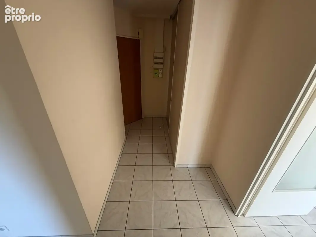 Appartement t3 residentiel - cave - parking privé - photo 12
