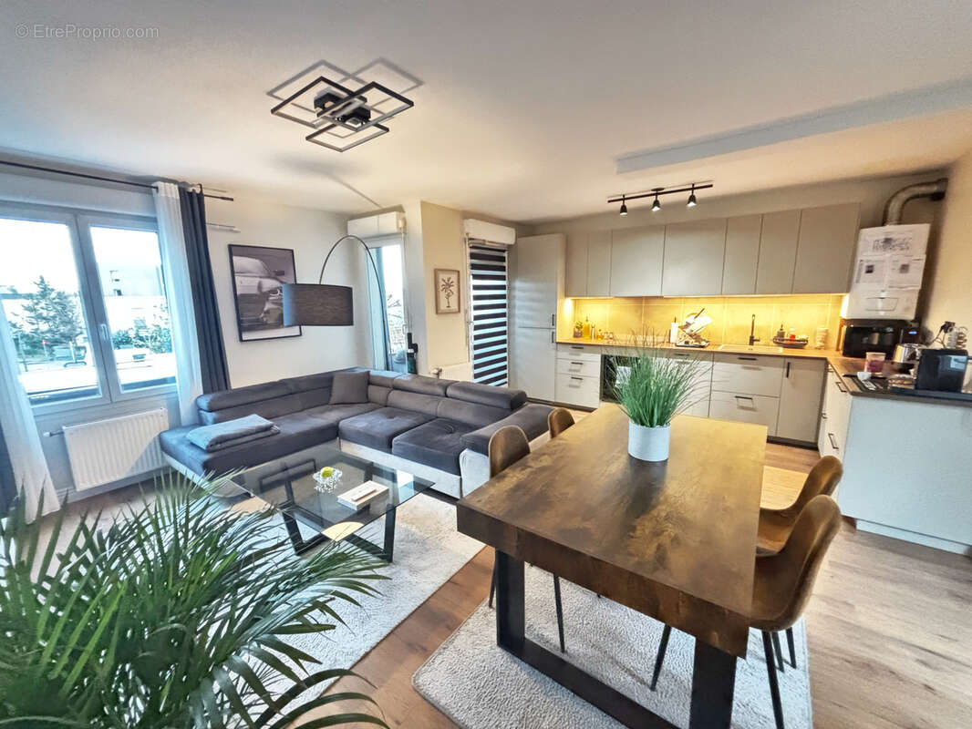 Appartement à SAINT-FONS