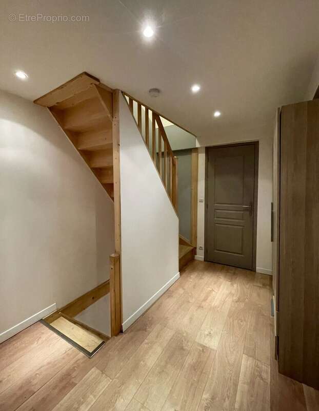 Appartement à REALMONT