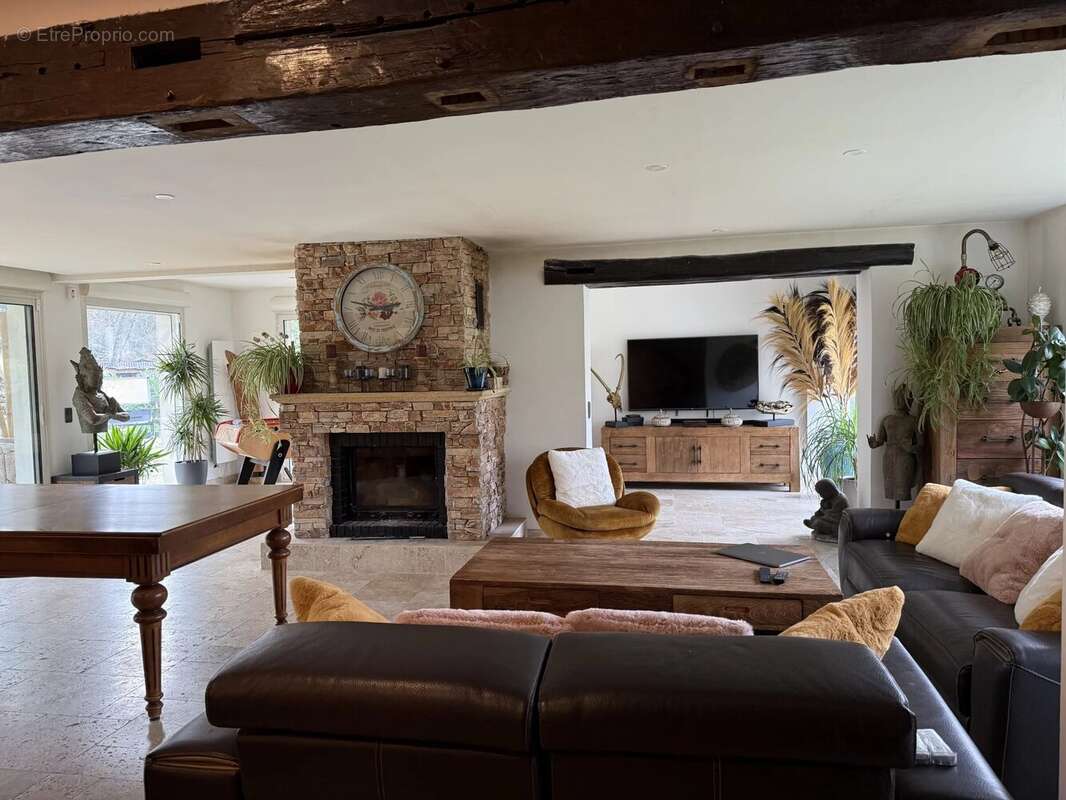 Maison à NOISY-SUR-ECOLE