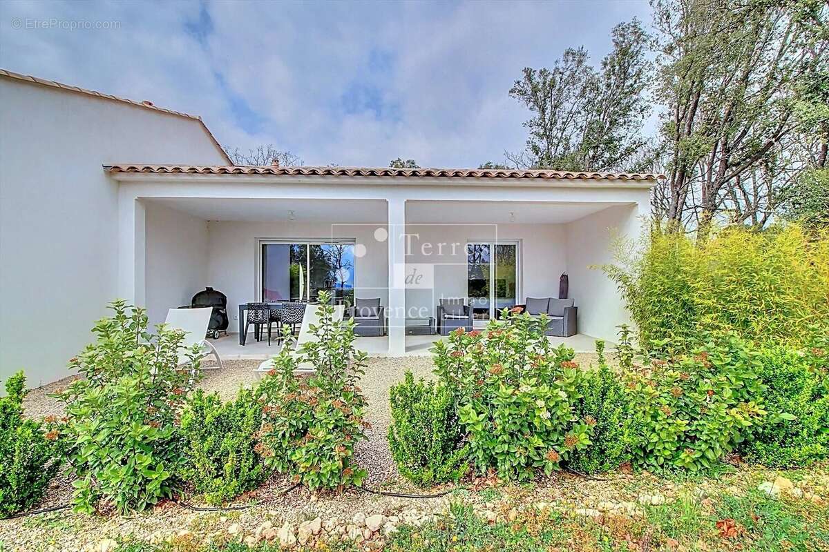 Maison à BAUDINARD-SUR-VERDON