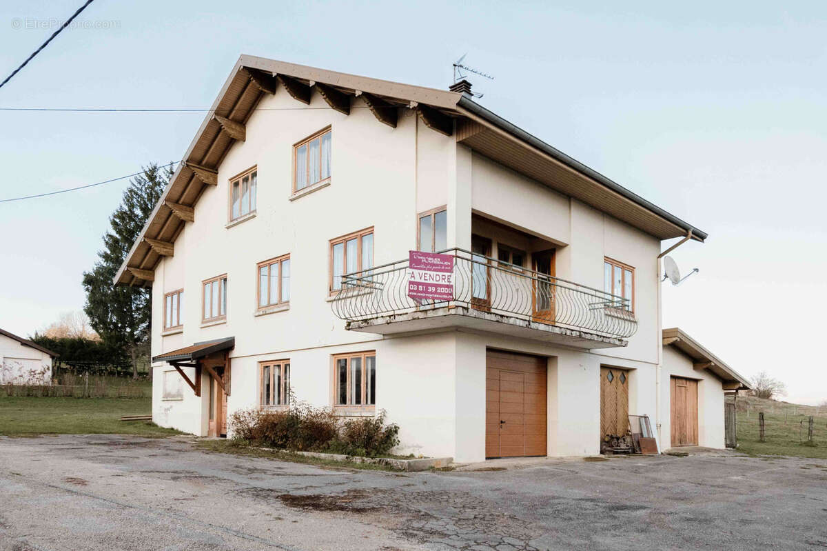 Maison à LA LONGEVILLE