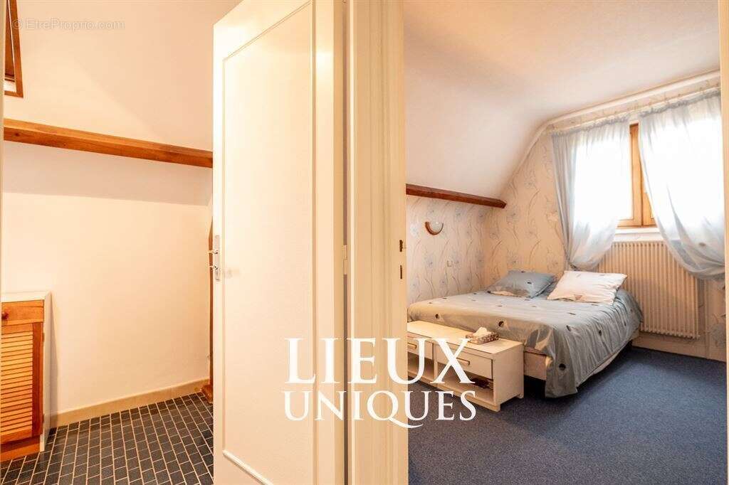 Maison à CELLETTES