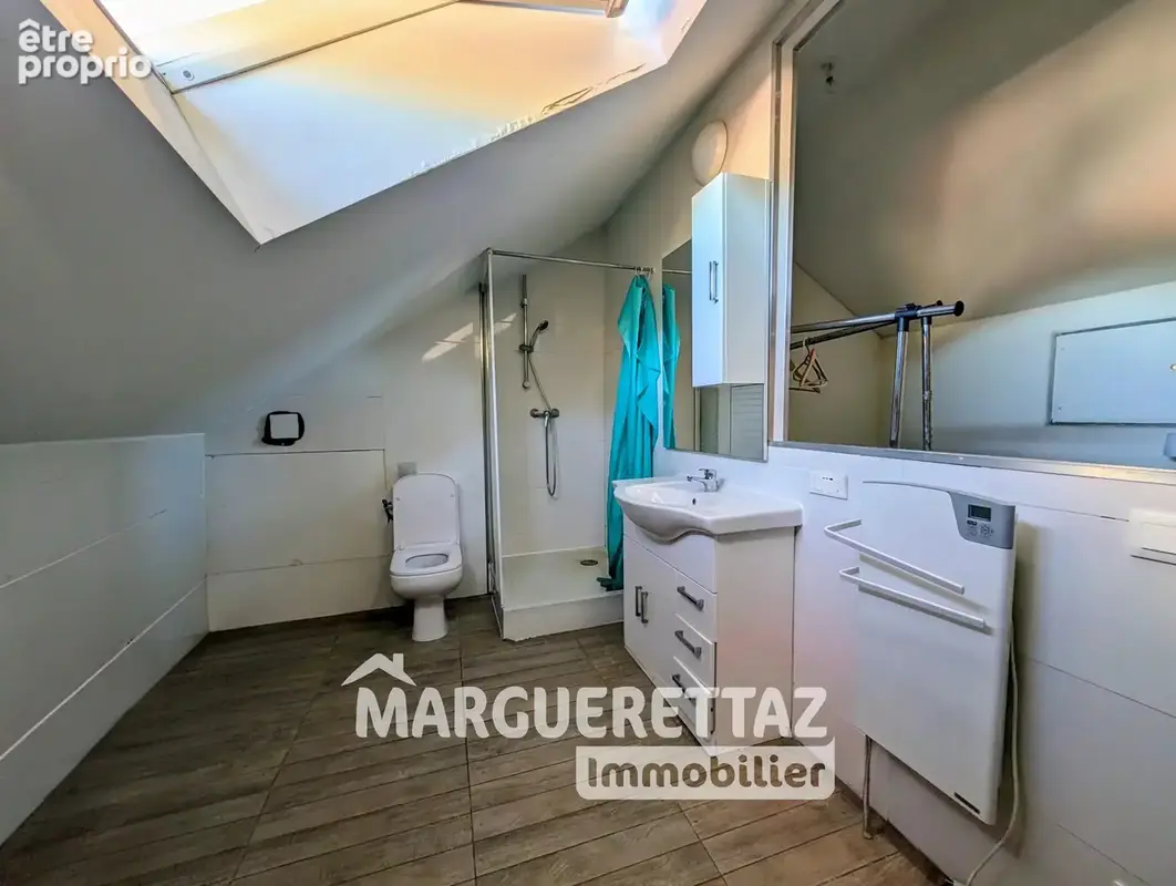 T4 duplex de 86m² SAINT JEOIRE - photo 9