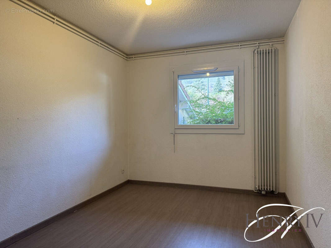Appartement à SAINT-ISMIER