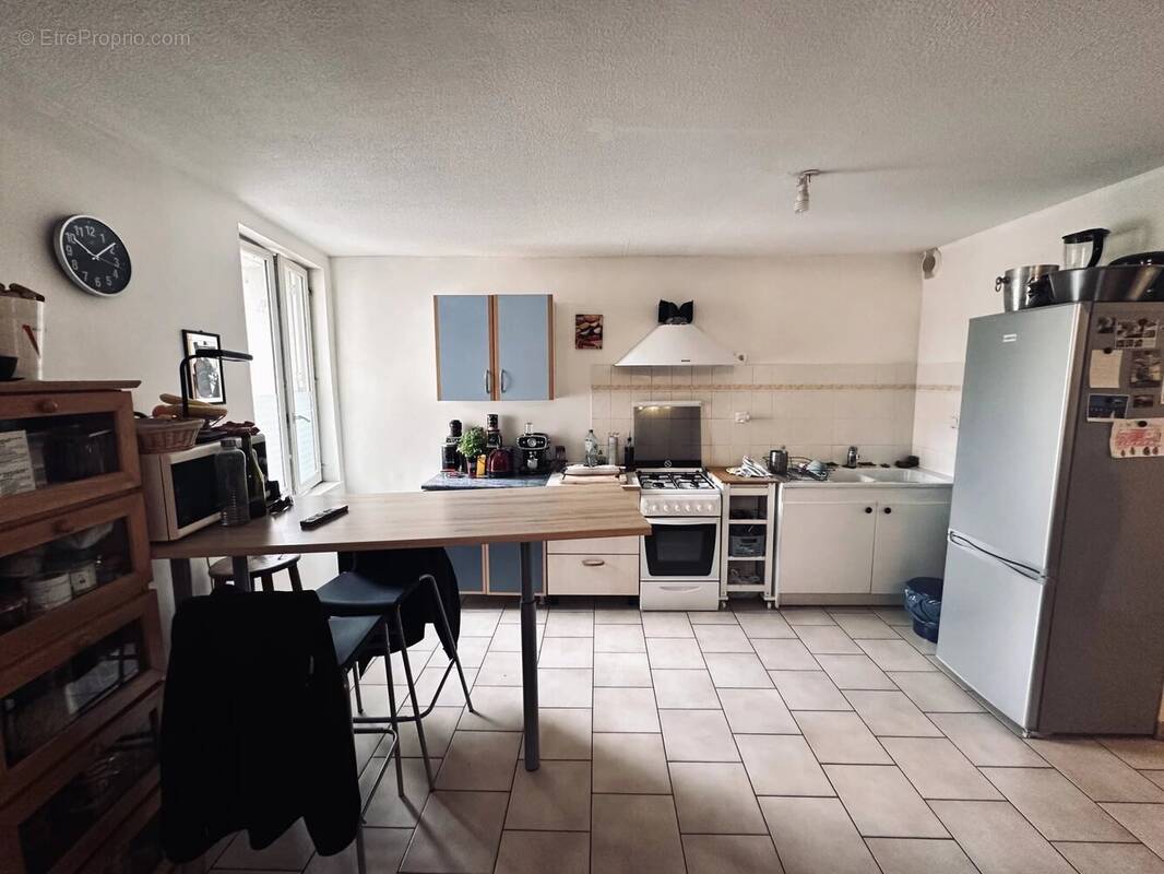 Appartement à SAINT-SYMPHORIEN-D'OZON