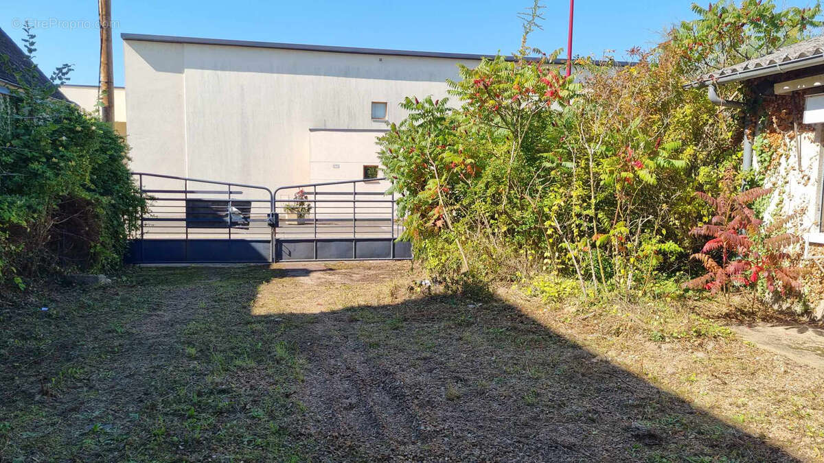 Autre à SAVIGNY-SUR-BRAYE