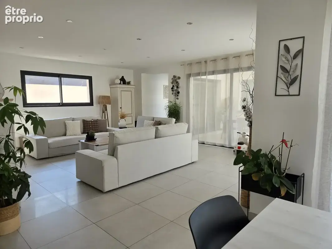 Superbe villa 149M2 habitables sur 827M2 de terrain - photo 3