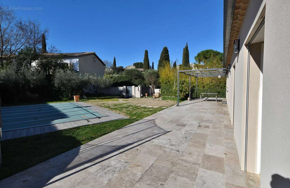 Maison à UZES