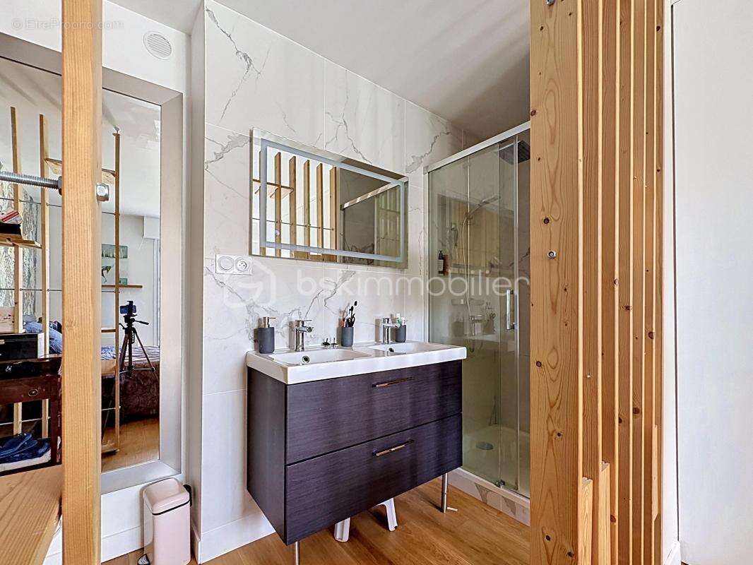 Appartement à NANTERRE