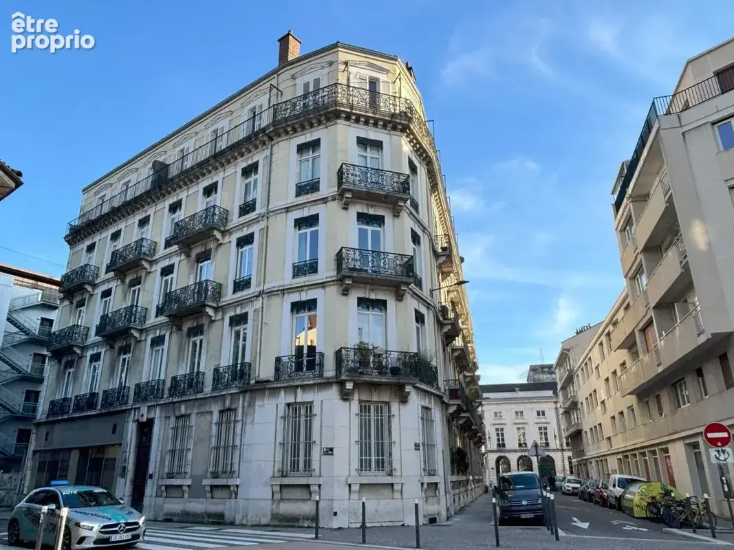 Appartement 205 m² à Grenoble  - photo 5