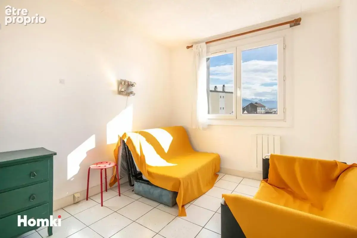 Appartement T3 de 47 m² à Fontaine 38600, Rue Henri Wallon - photo 4