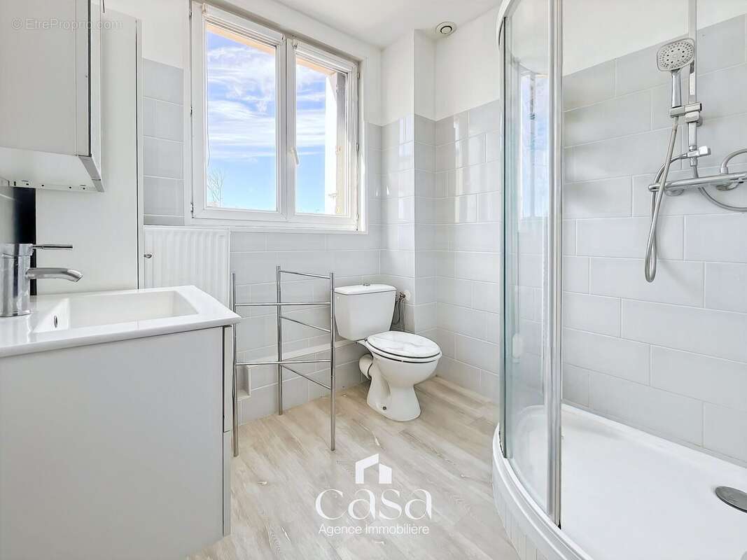 Maison à SAINT-MARTIN-DE-FONTENAY