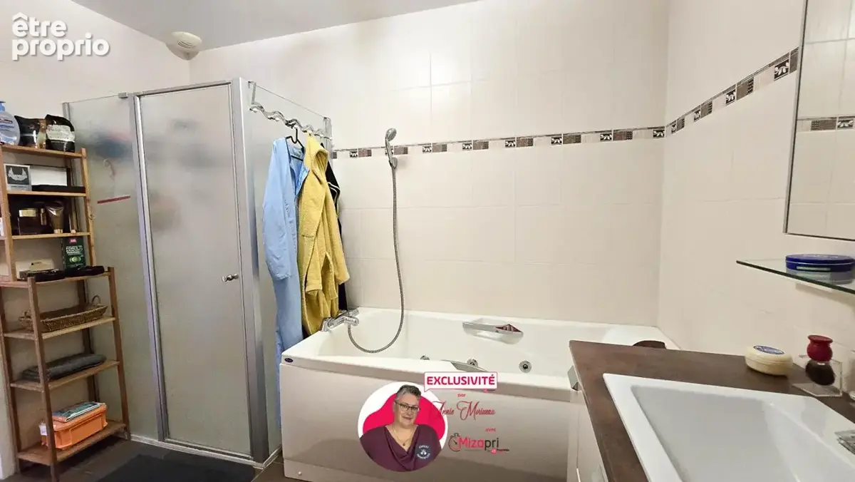 Maison individuelle en plain-pied de 184 m² avec jardin, garage et piscine - photo 15