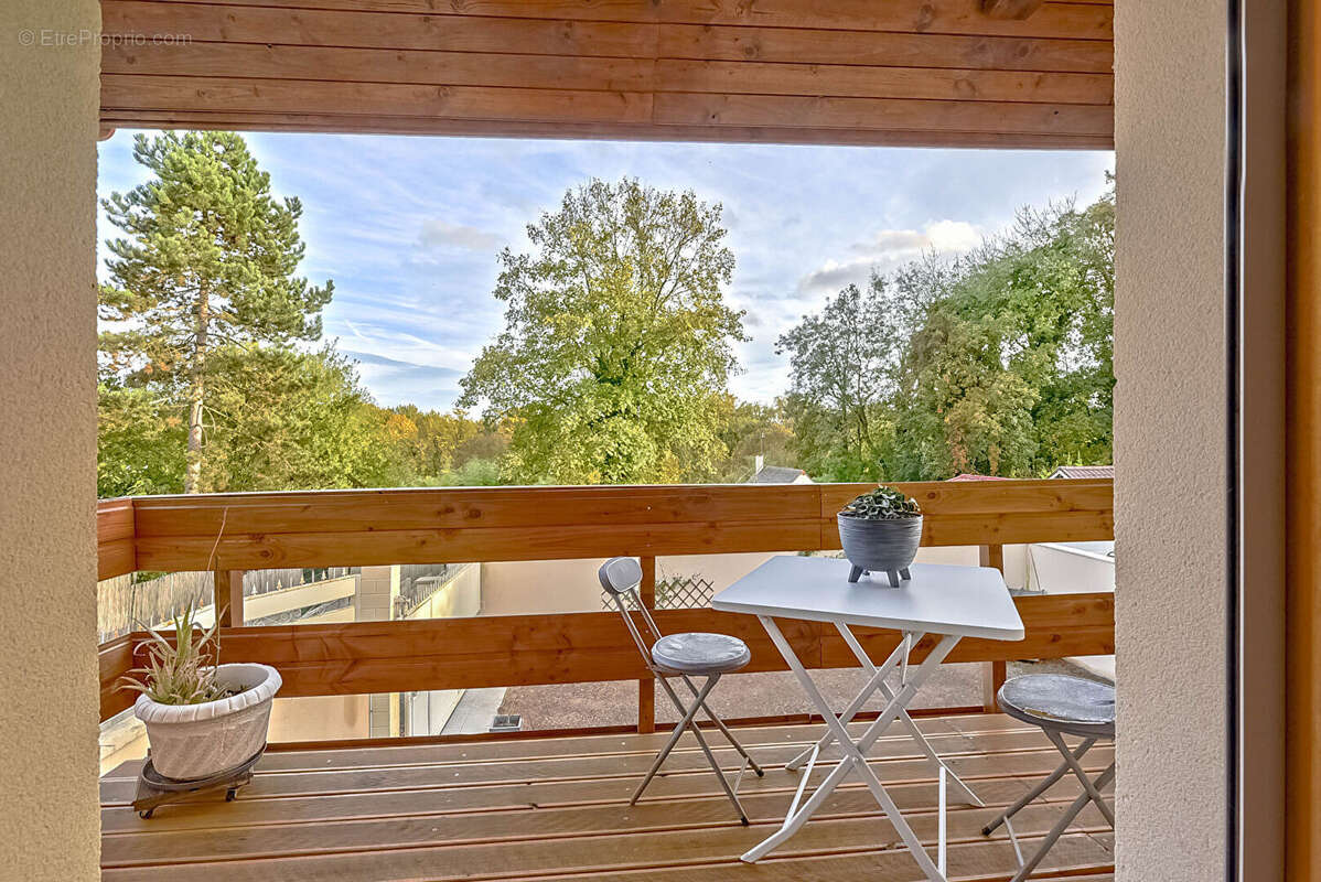Appartement à CHAMPAGNE-SUR-OISE