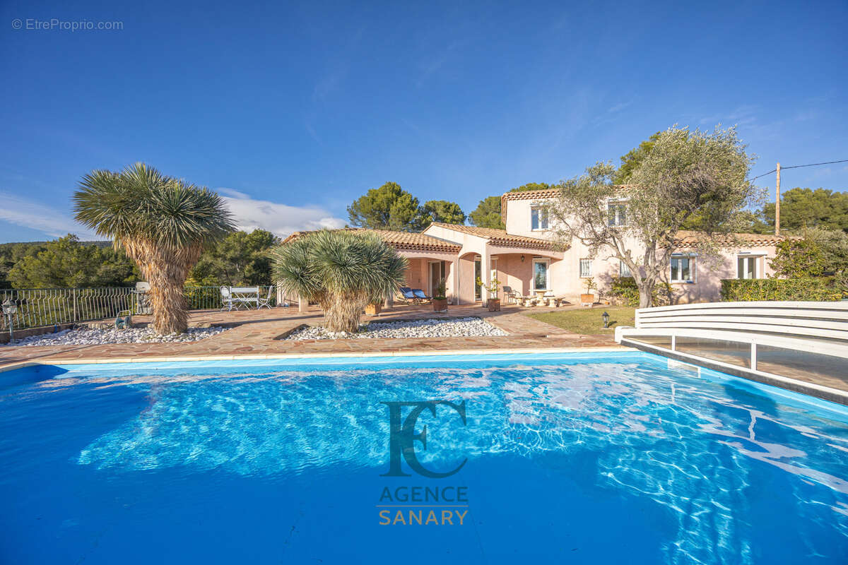Maison à LA CADIERE-D'AZUR