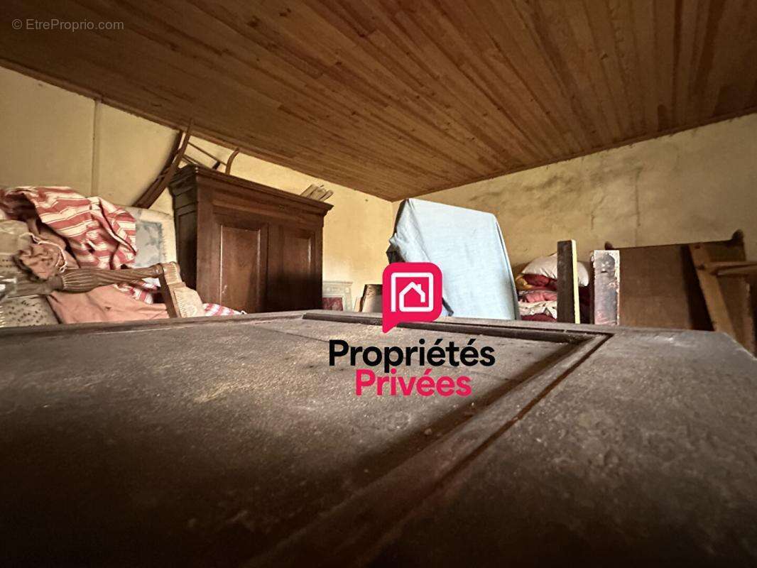 DEPT 33 - Gironde - ILLATS - Maison  4 pièce(s) 69 m2 avec appentis et Garage de 52m2 sur parcelle de 465m2 - photo 4