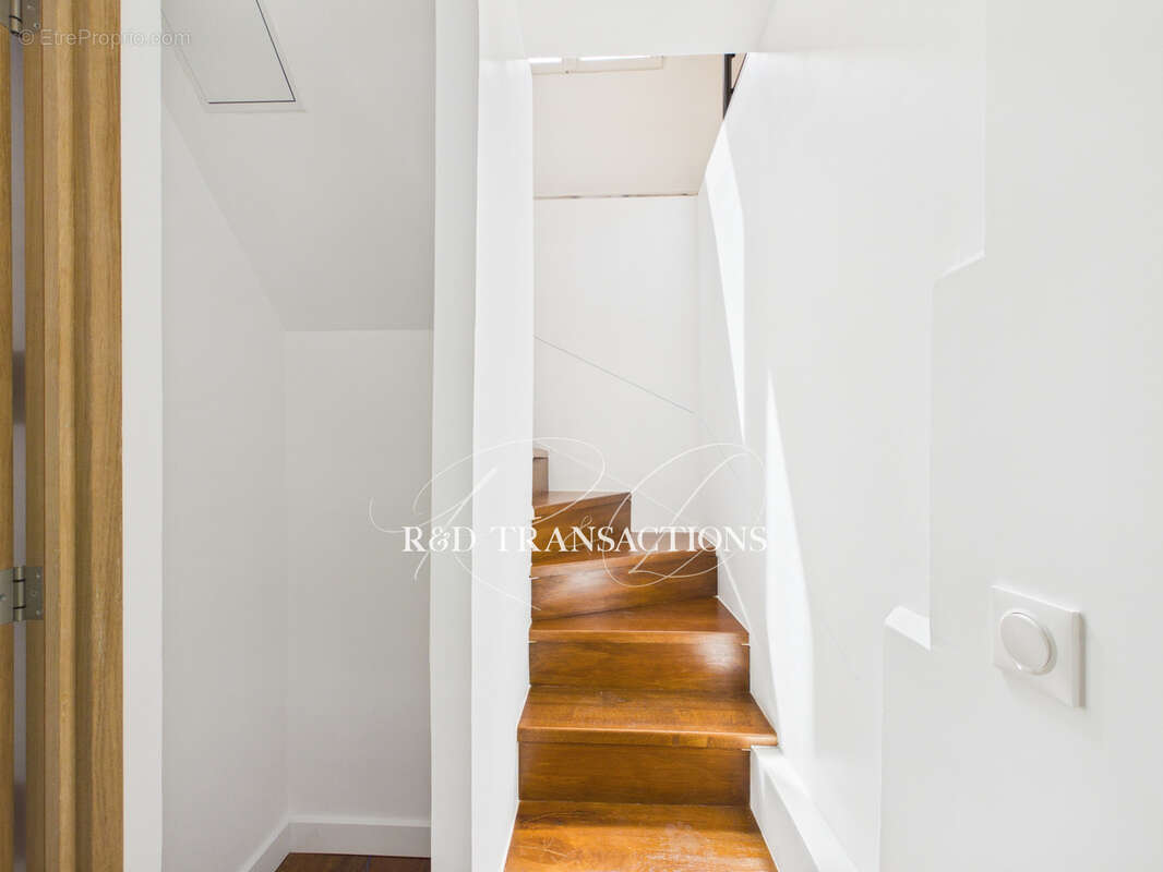 Appartement à SURESNES