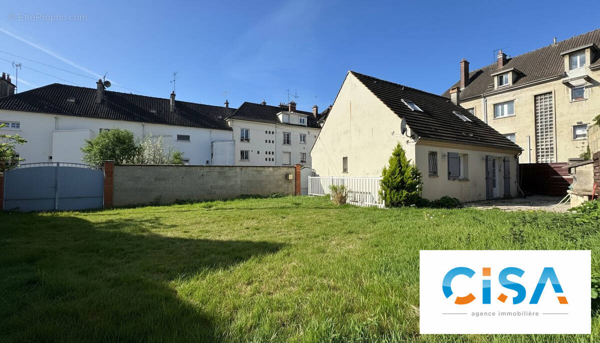 Maison à PONT-SAINTE-MAXENCE