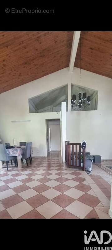 Photo 5 - Maison à LE LAMENTIN