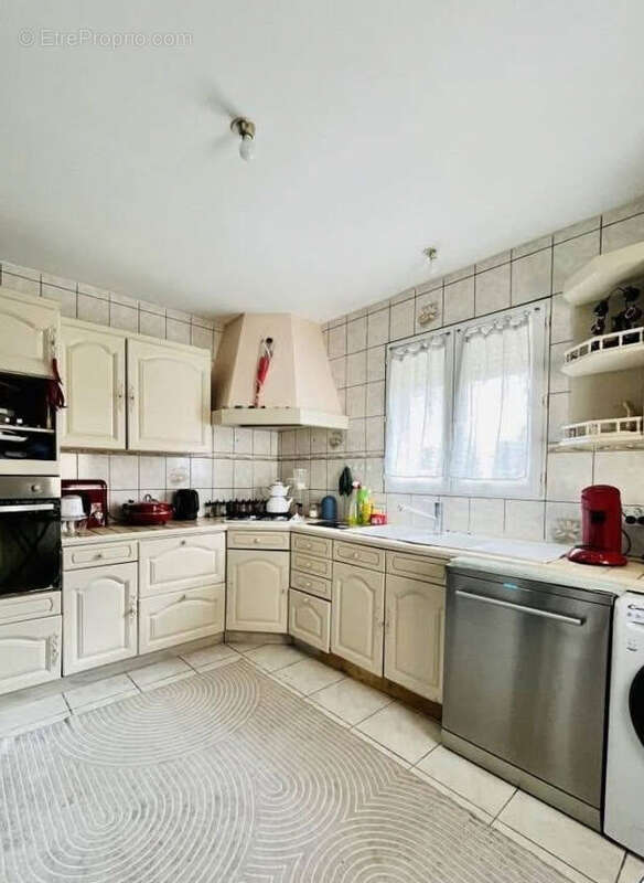 472460824_575275971978179_5836852508794581796_n - Maison à VARS