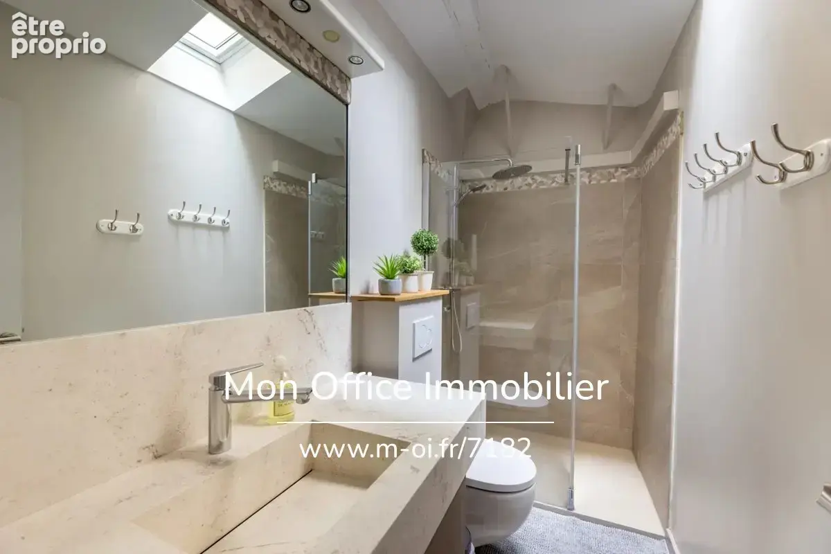 Référence : 7182-LLI - Superbe appartement entièrement rénové avec jardin et garage - centre historique d'Aix-en-Provence - photo 8