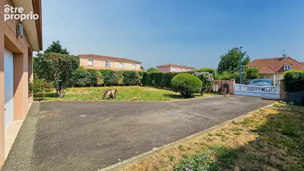 Maison à vendre 5 pièces, 4 chambres avec jardin et garage à LALOUBERE (65) - photo 23