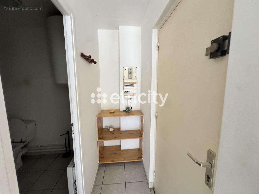 Appartement à FAMARS