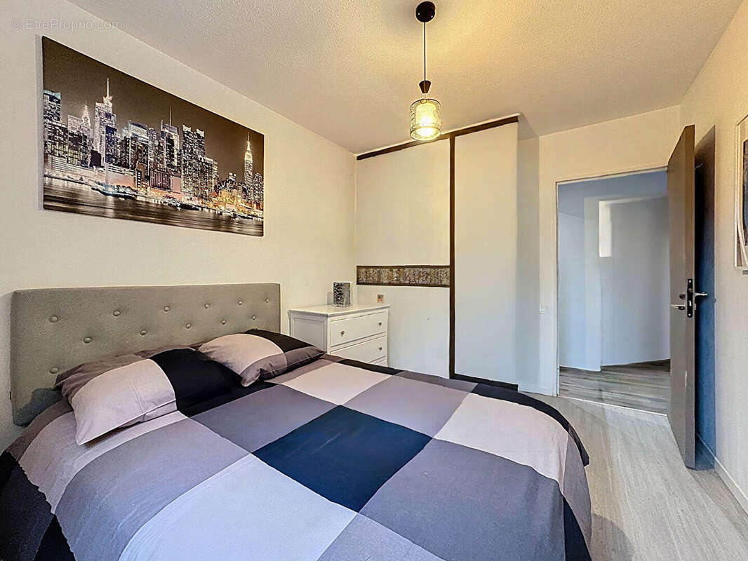 Appartement à MARSEILLE-8E
