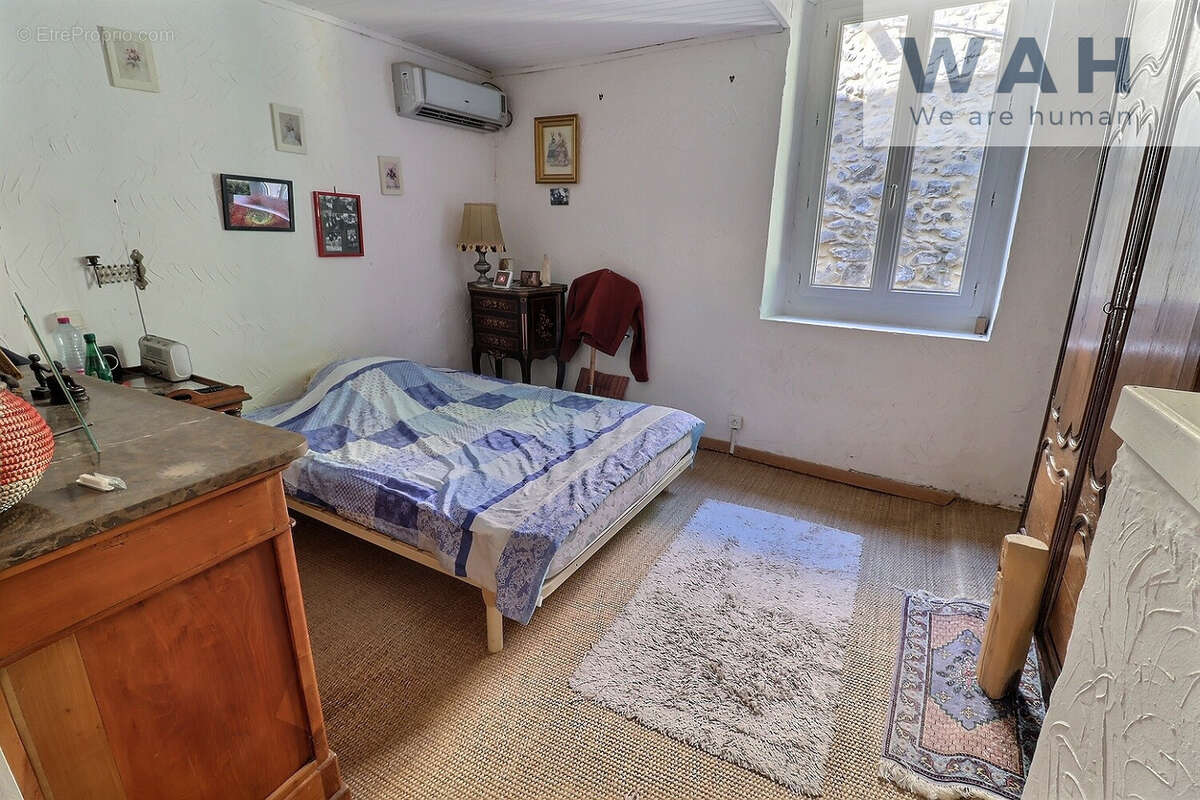 Maison à NEBIAN