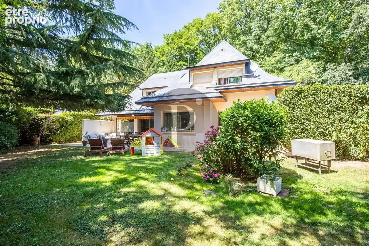 Maison à VERRIERES-LE-BUISSON