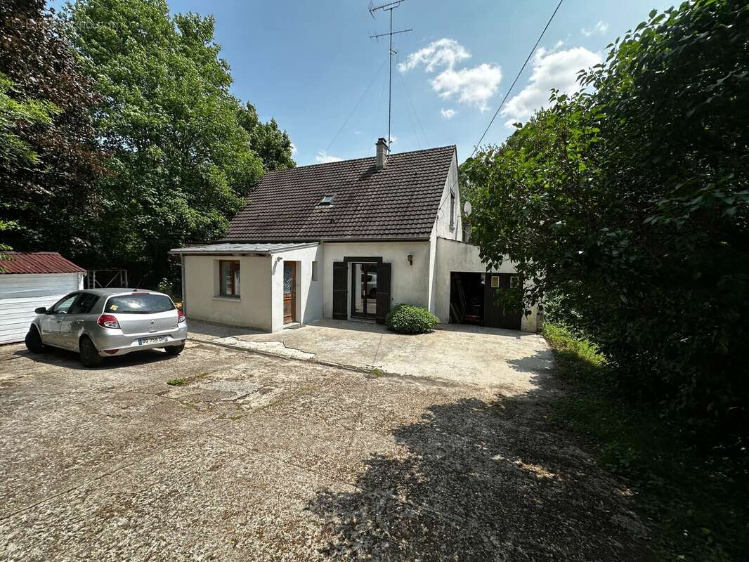 Maison à MALESHERBES