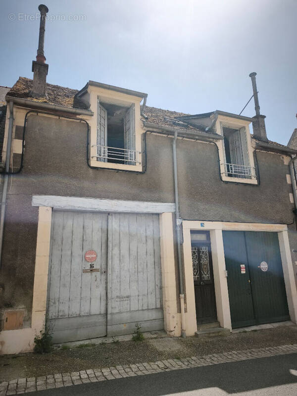 Maison à LA CHARITE-SUR-LOIRE