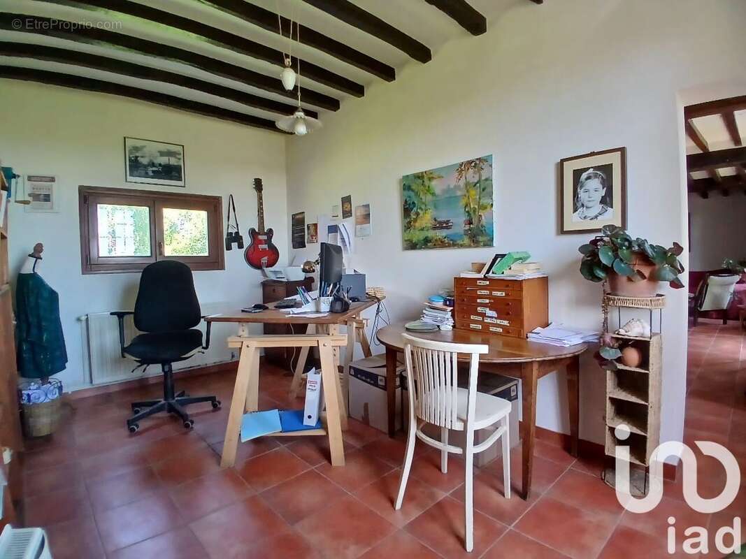 Maison 130 m² à Jouy-Sous-Thelle  - photo 6