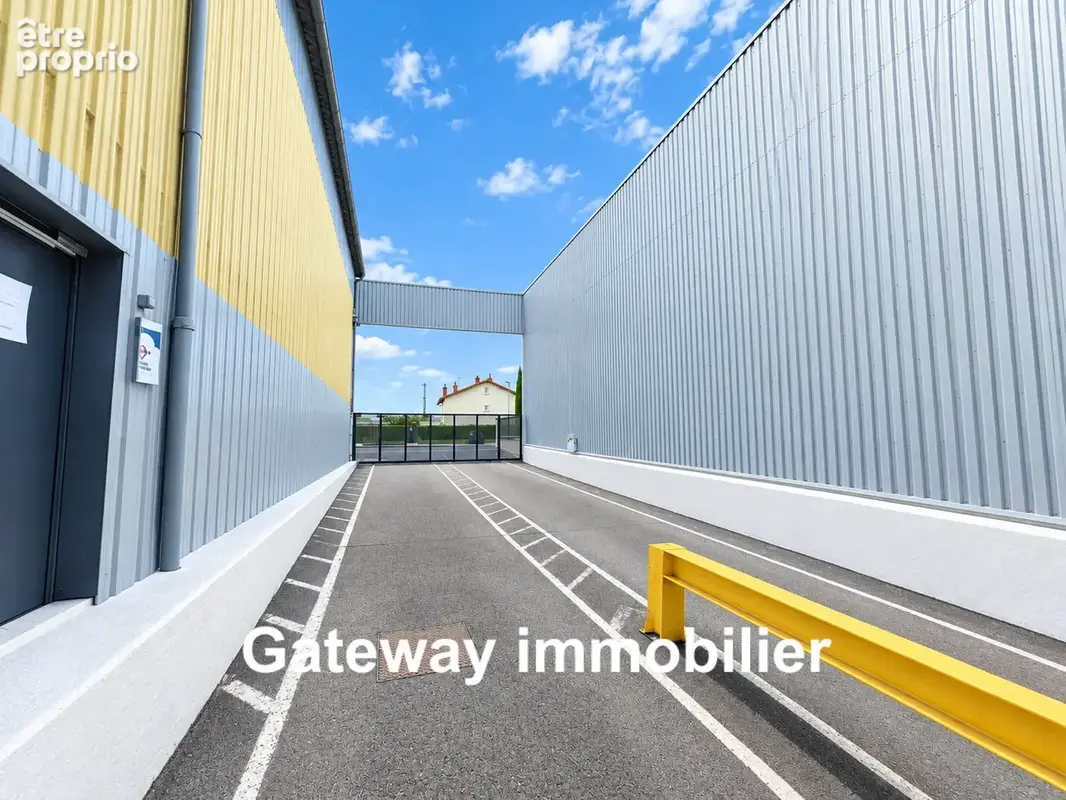 A vendre entrepôt de 950m2 à clermont-ferrand le brezet - photo 4