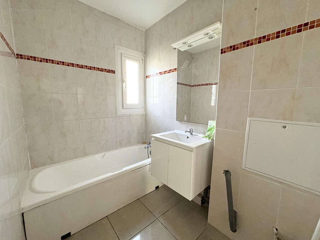 Appartement à LE PONT-DE-CLAIX