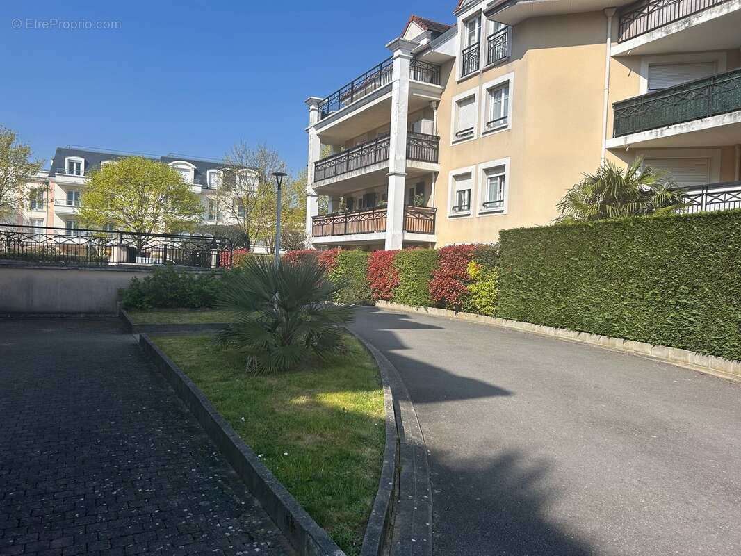 Appartement à EMERAINVILLE