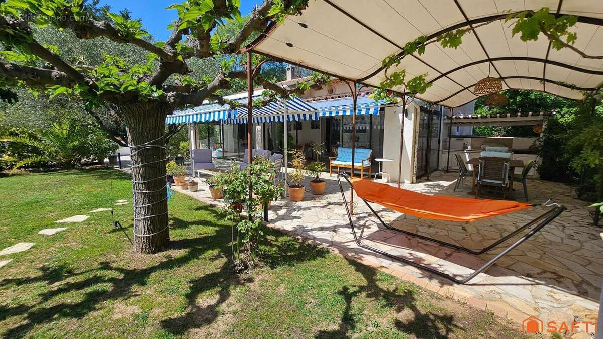 Photo 3 - Maison à SALERNES