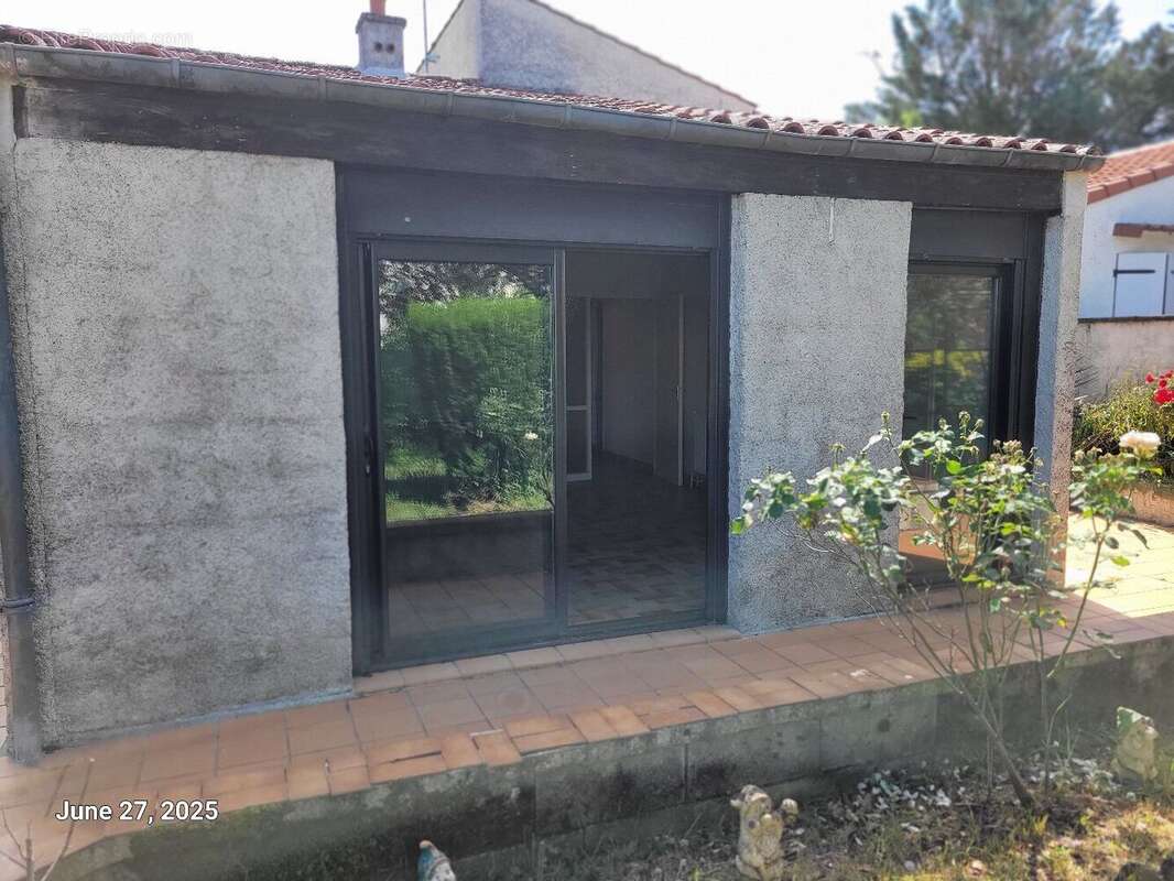 Pavillon Idéalement Situé - Parfait pour une Jeune Famille ! - photo 3