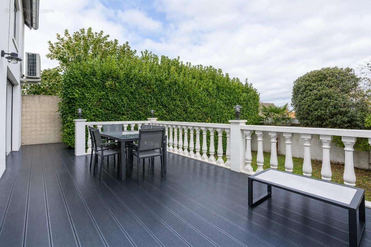 Maison spacieuse et rénovée à Romainville - photo 11