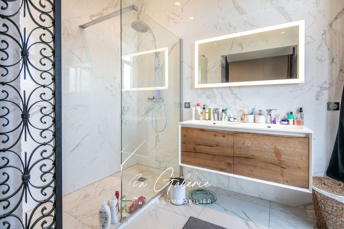 Appartement de prestige hyper centre place vaucanson grenoble - photo 13