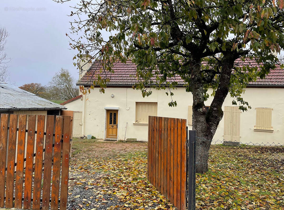 Maison à LUSIGNY