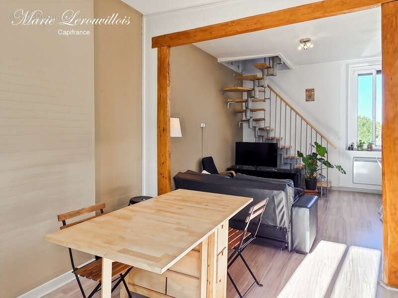 Appartement à SAINT-JULIEN-LES-VILLAS