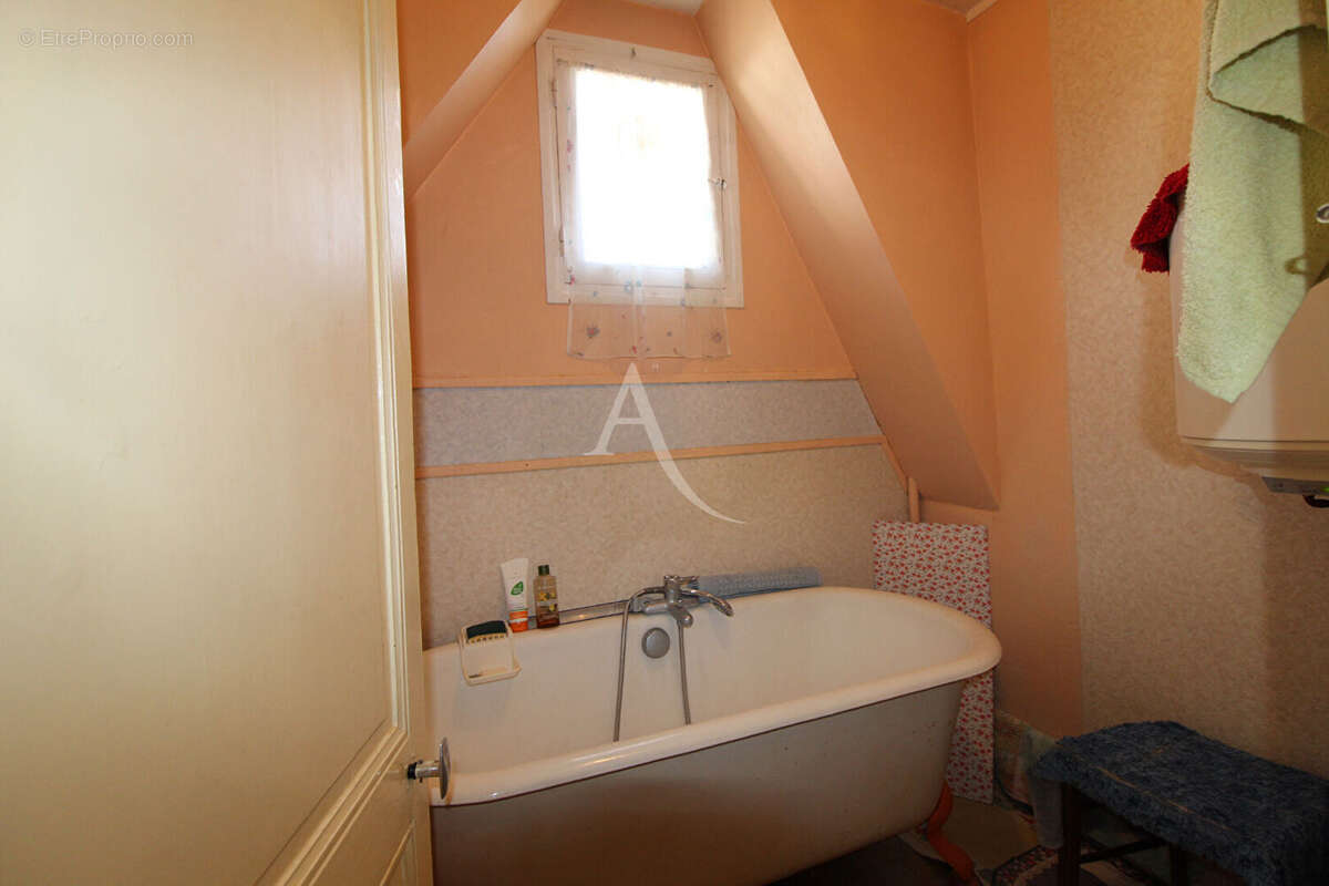 Maison à MONTRICHARD