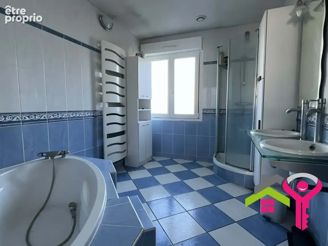 Maison 5 pièces 126 m² à vendre à Petite-Foret (59494) - photo 8