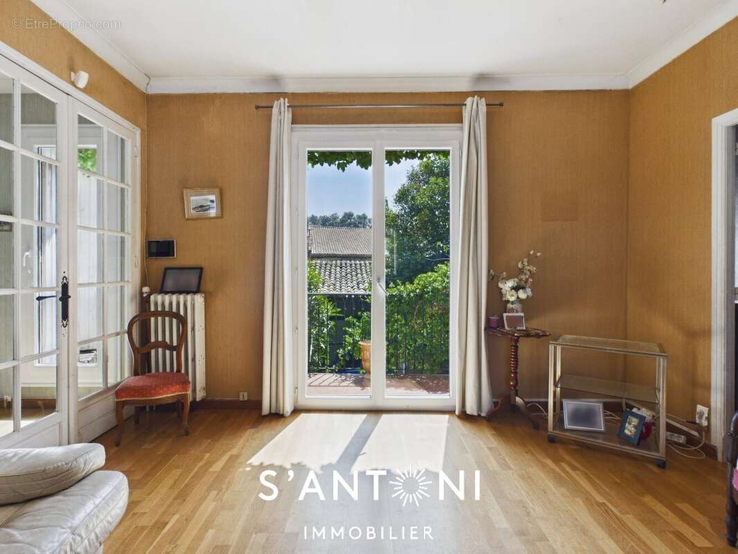 Maison à VILLENEUVE-LES-BEZIERS