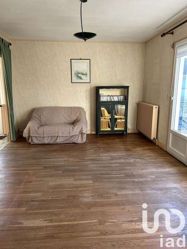 Photo 2 - Maison à AVORD