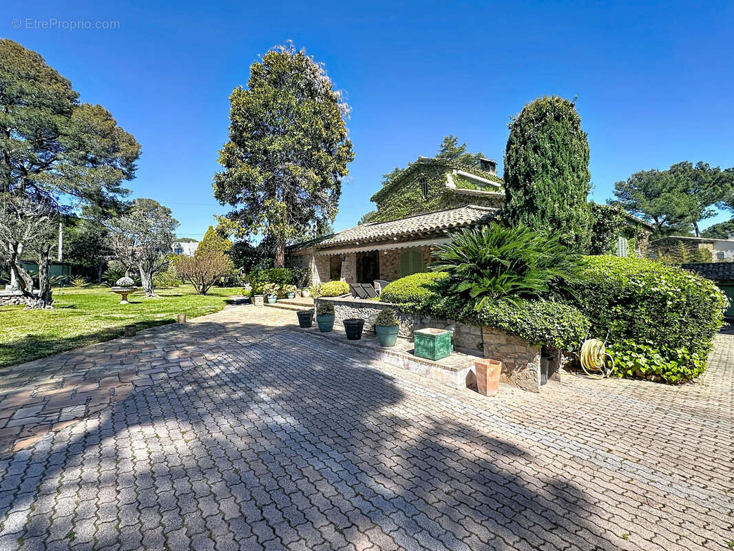 Maison à SAINT-RAPHAEL