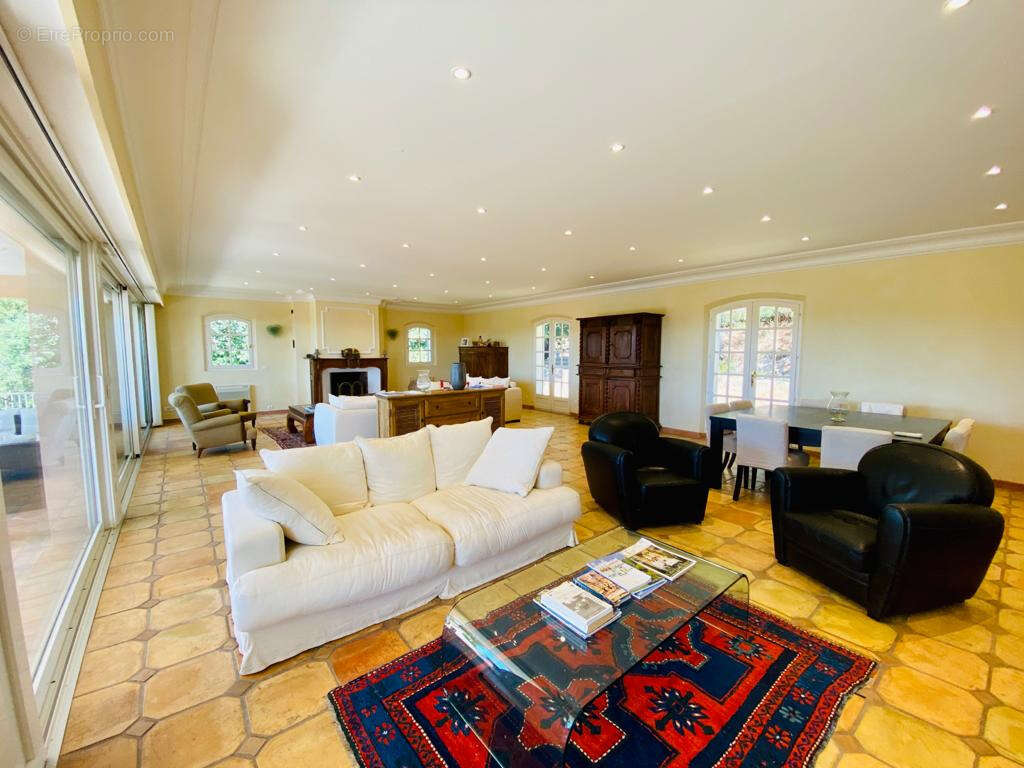 Maison à RAMATUELLE