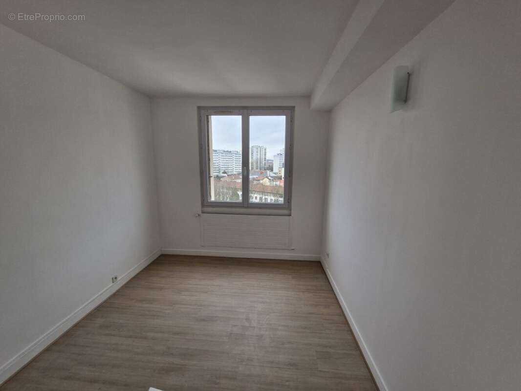 Appartement à IVRY-SUR-SEINE